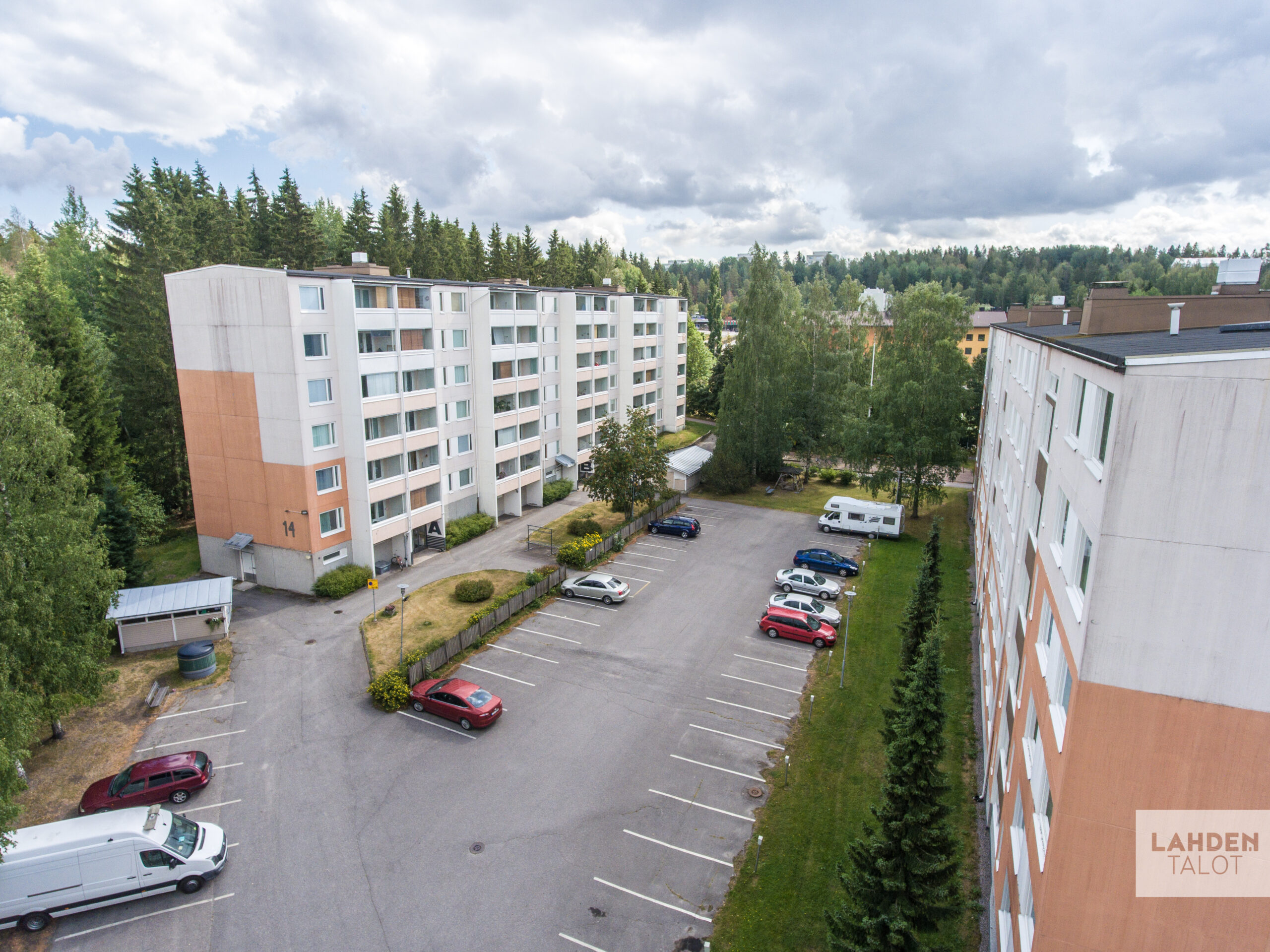 kiinteistön ulkokuva pohjoinen liipolankatu 10