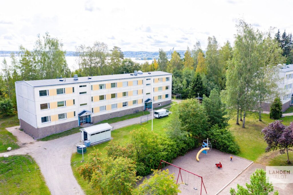 ilveskatu 2 a 1; ilveskatu 2 a 5; ilveskatu 2 a 9 (id 1984)