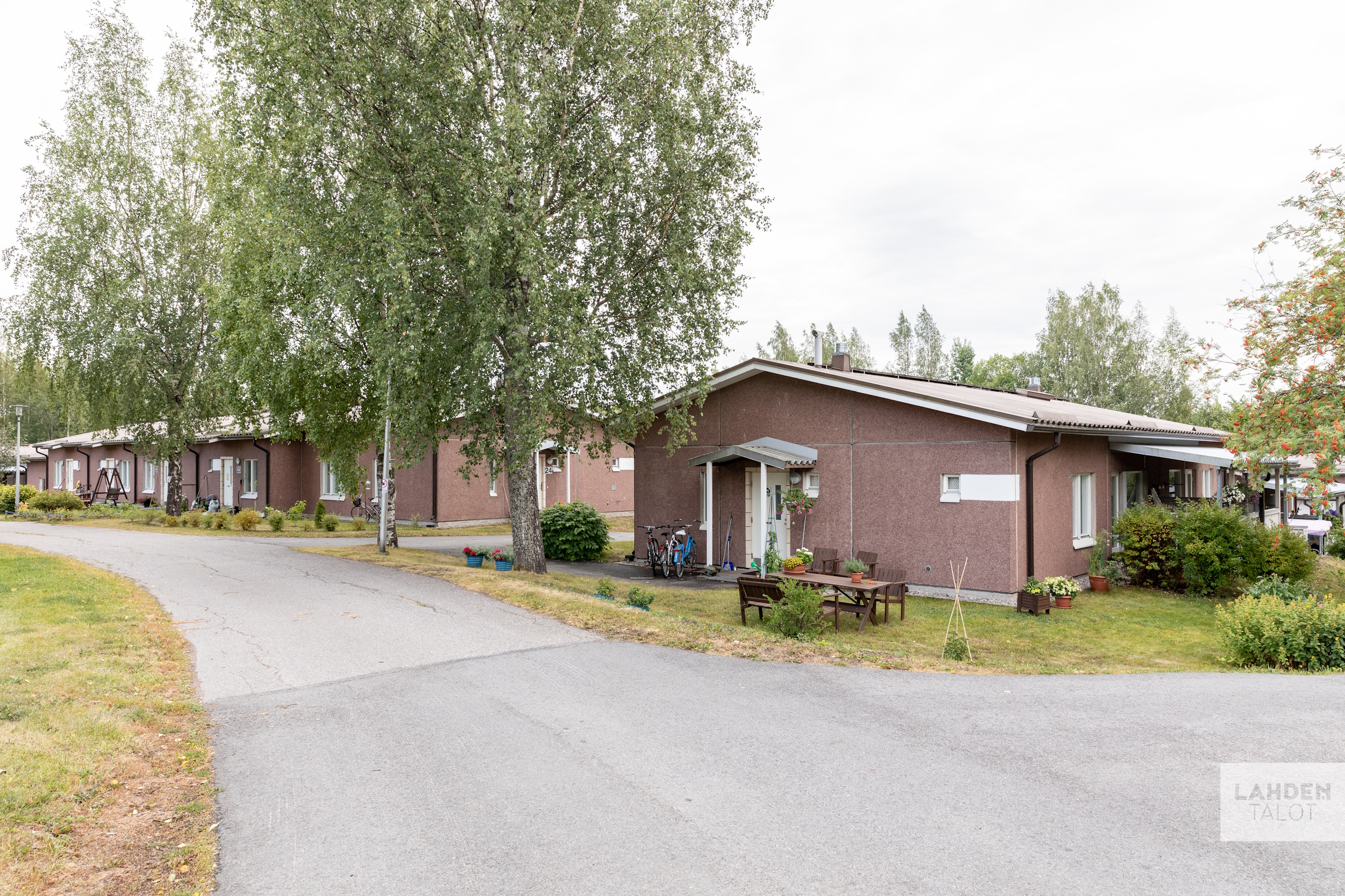 kiinteistön ulkokuva, erviänkatu 1