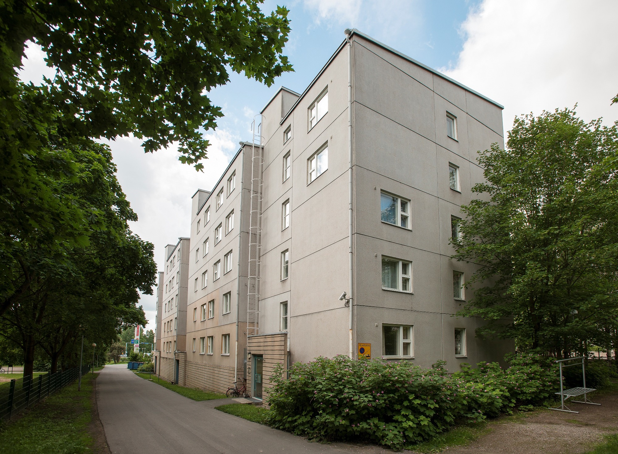 kiinteistön ulkokuva, loviisankatu 14