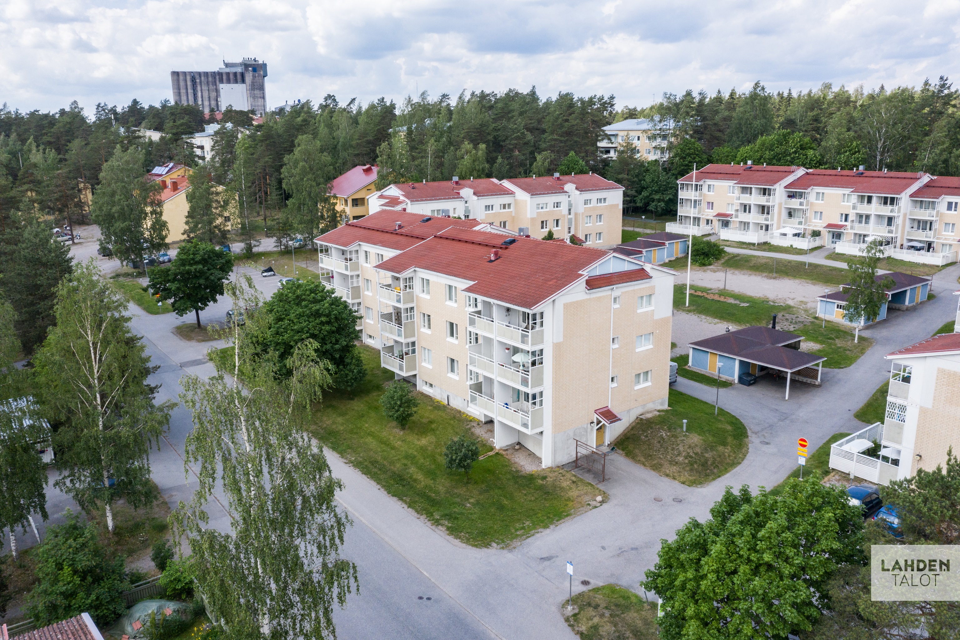 kiinteistön ulkokuva, päivärinteenkatu 13, kärpänen; päivärinteenkatu 13