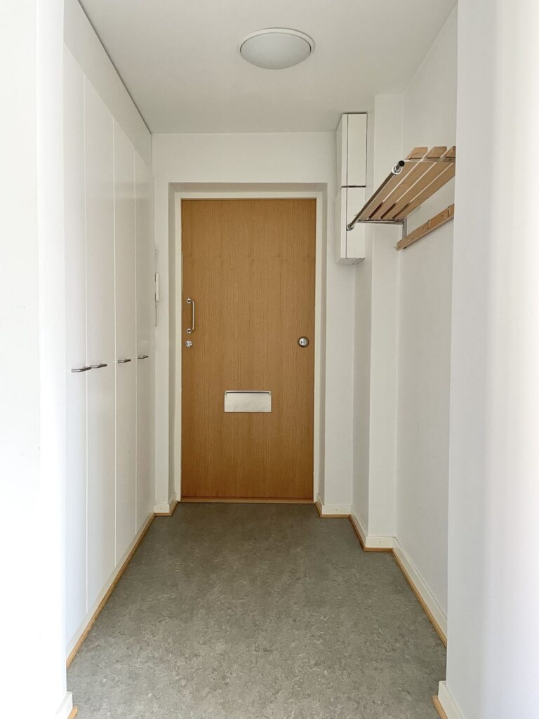 eteinen